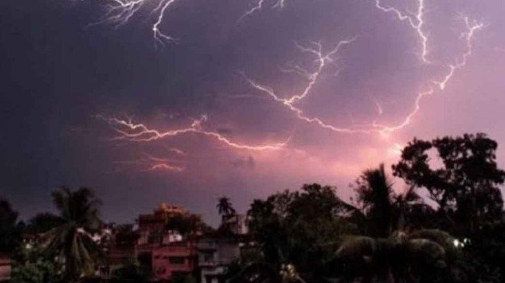 সারাদেশে কালবৈশাখী ঝড় ও বজ্রবৃষ্টির আভাস